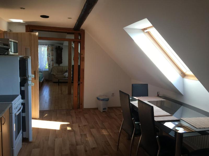 One-Bedroom Apartment image 3