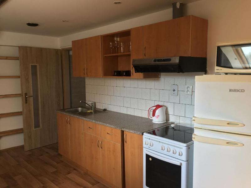 One-Bedroom Apartment image 2