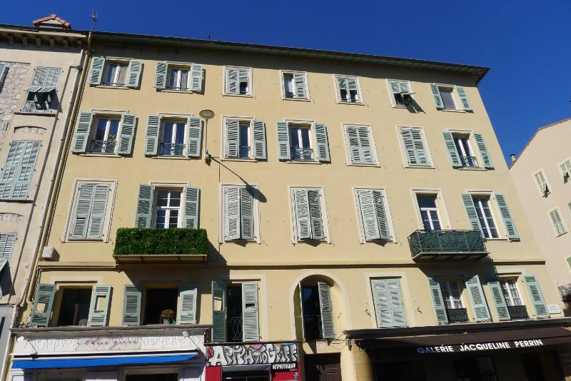 Apartment with Balcony image 2