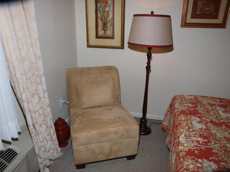Double Room with Two Double Beds image 2