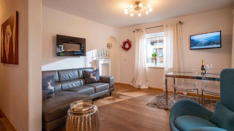 Two-Bedroom Apartment with Balcony image 1