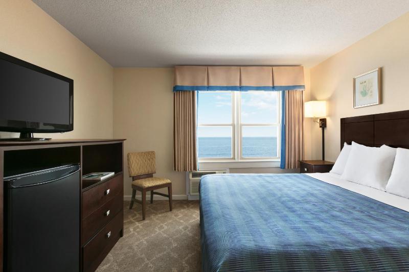 King Room - Ocean Front  image 3