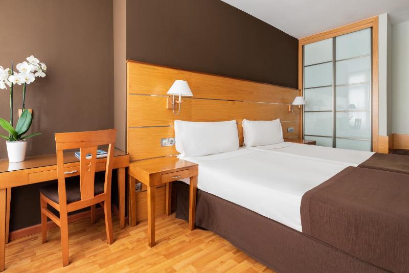 Interior Double or Twin Room image 2