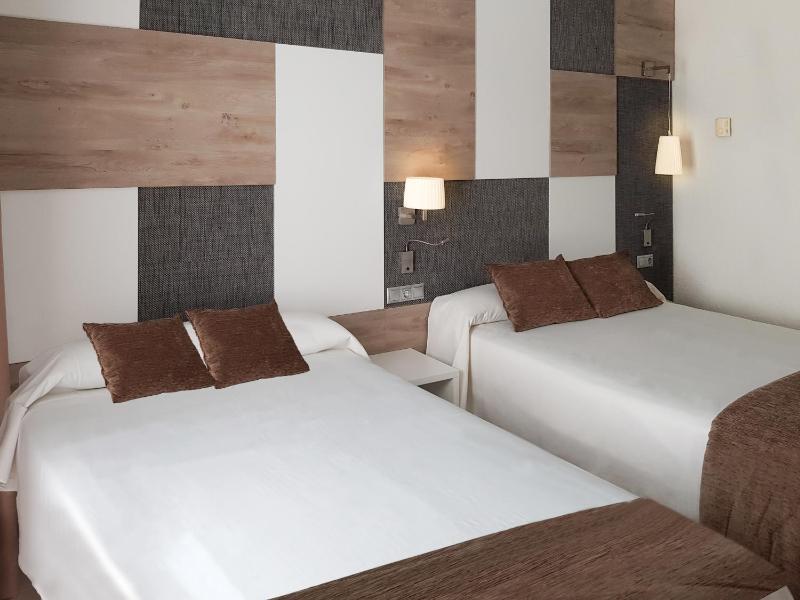 Standard Triple Room (3 Adults) image 3