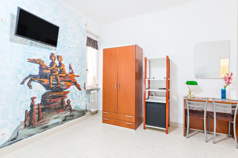 Lia Rooms 4 - image 29