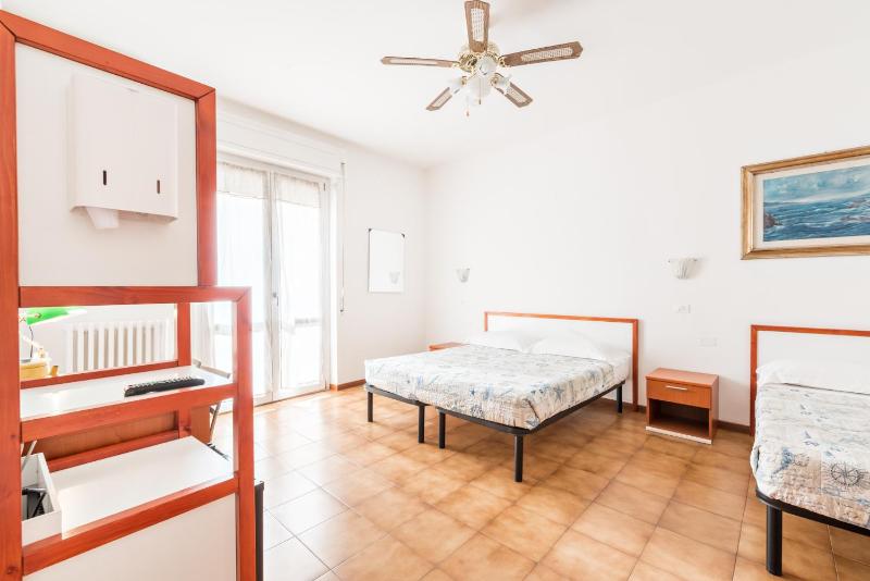 Lia Rooms 4 - image 34