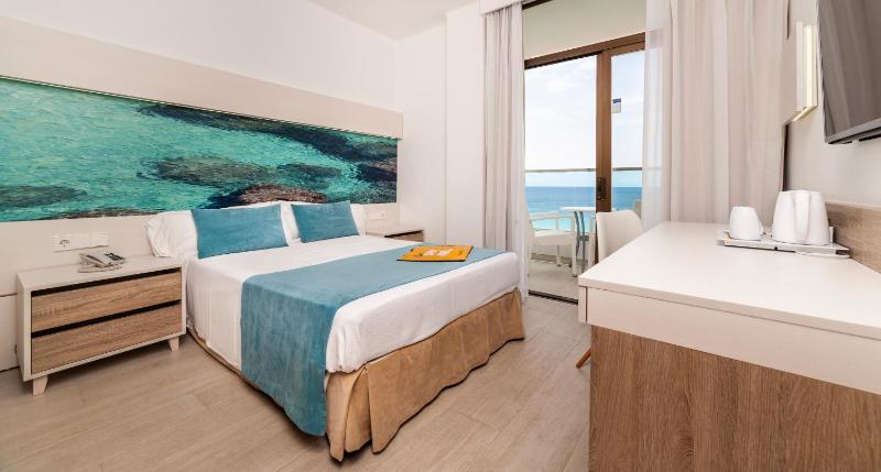 Double Room image 4