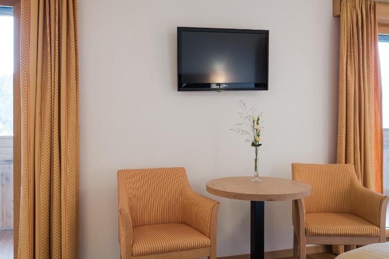 Large Double Room image 4