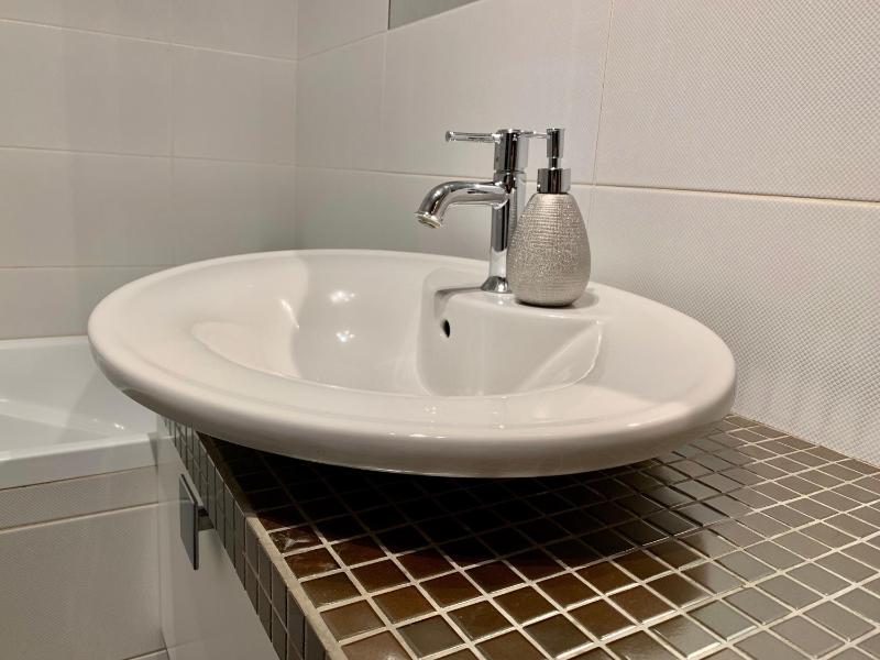 Vilnius street apartment - image 14