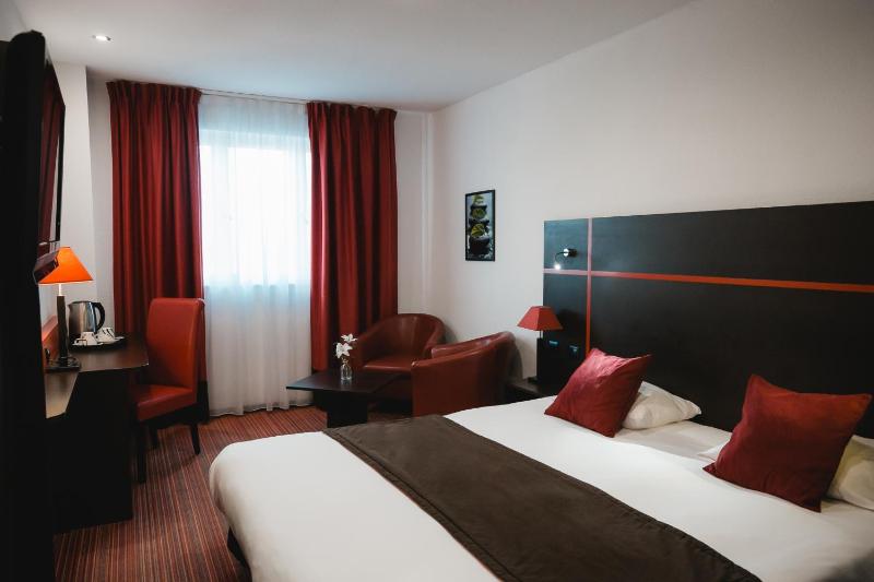 Superior Double Room image 1