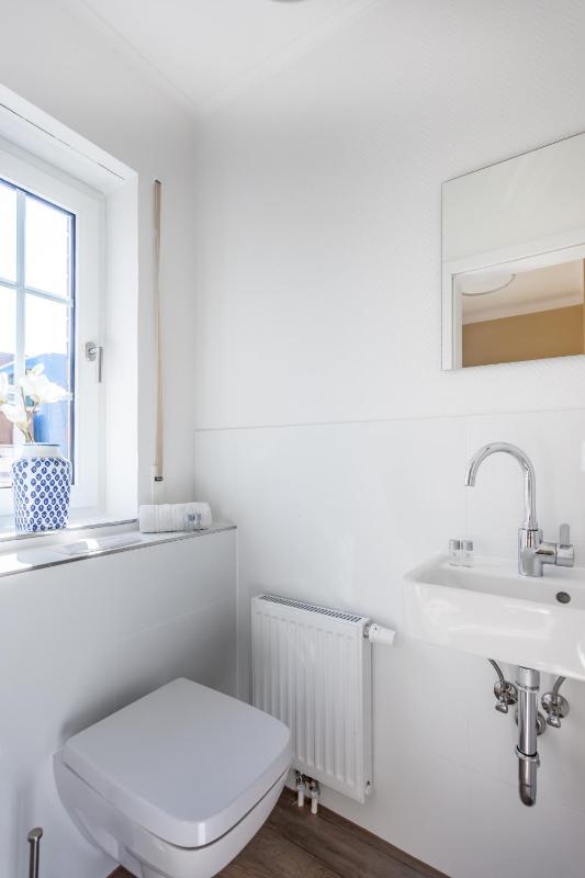 Three-Bedroom House image 3