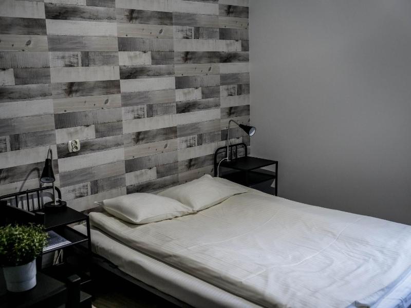 Budget Double Room image 3