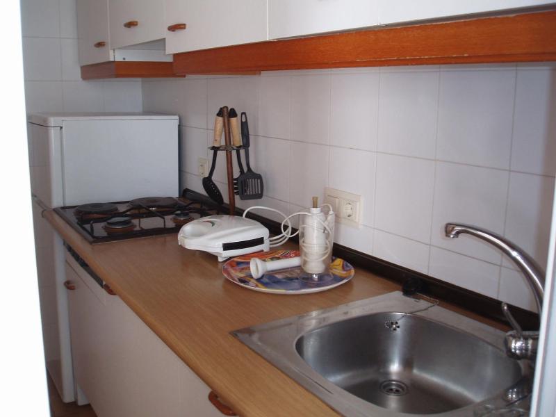 One-Bedroom Apartment image 2