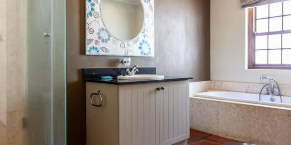 Navarre Farm Cottages - image 14
