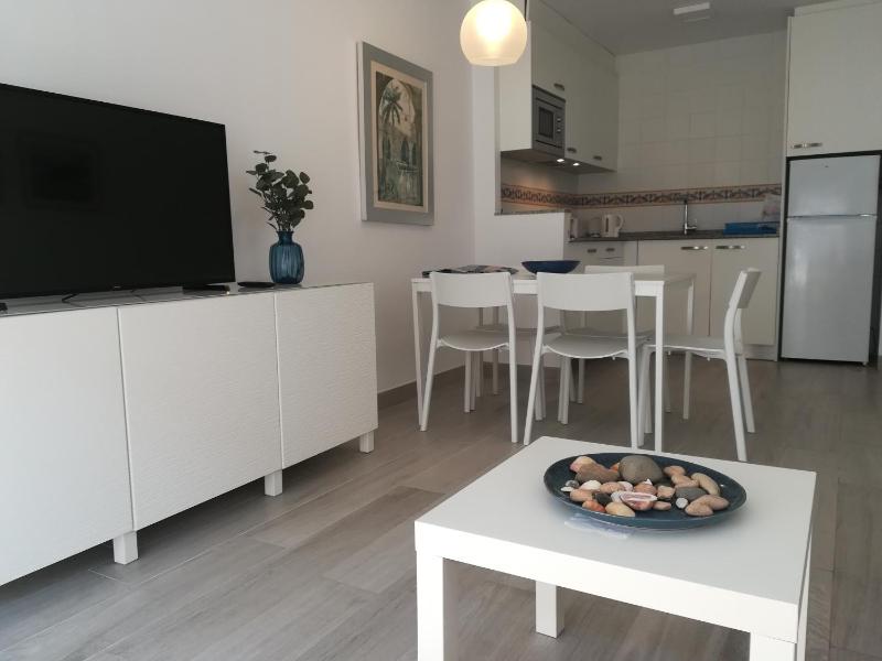 One-Bedroom Apartment image 1