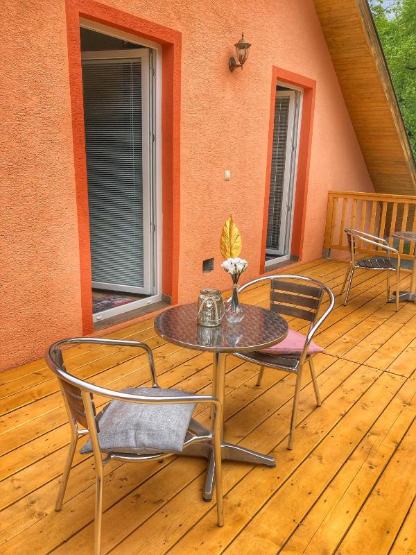 Triple Room with Terrace image 2