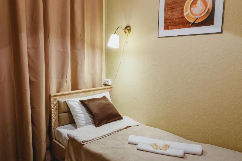 Small Single Room image 1