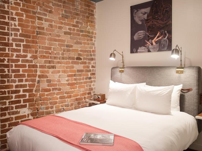 The Old No. 77 Hotel - image 8