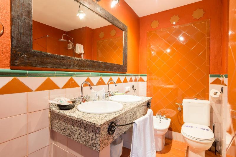 Hostal El Escudo de Mijas - image 7