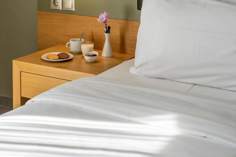 Double Room with Sea View image 2