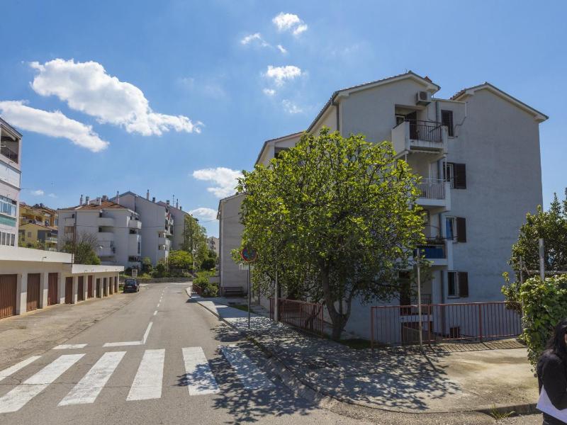 Apartment Vedry Images