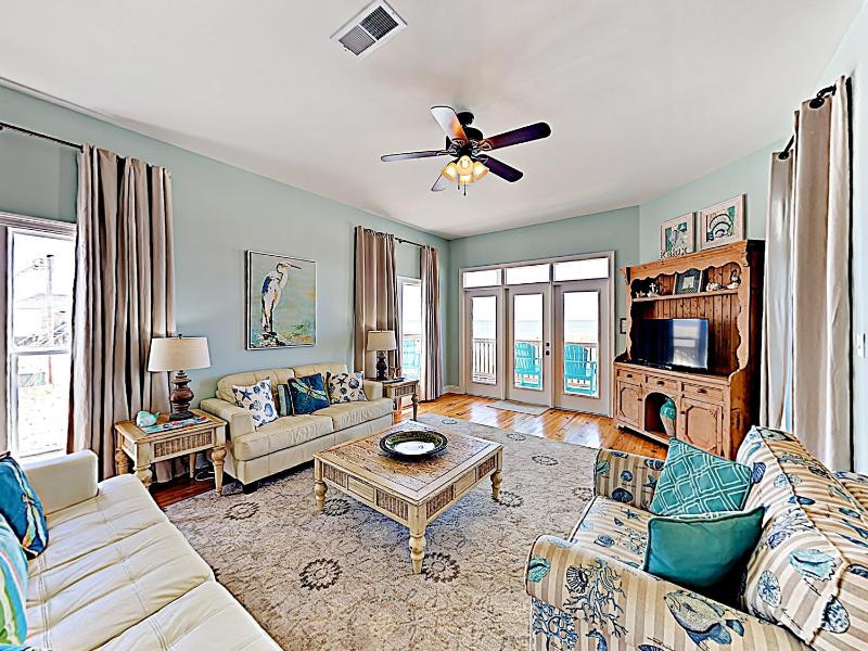 Five-Bedroom House image 3