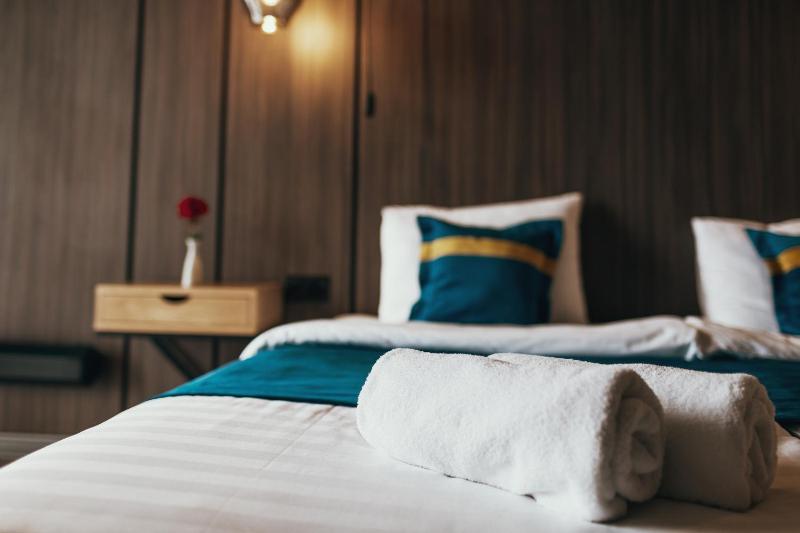 Superior Double or Twin Room with City View image 1