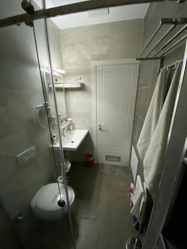 Deluxe King Suite image 3