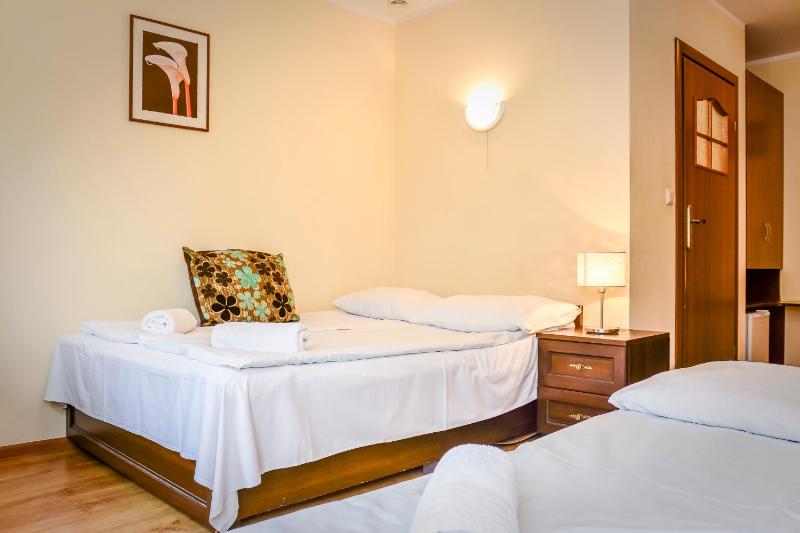 Quadruple Room image 2