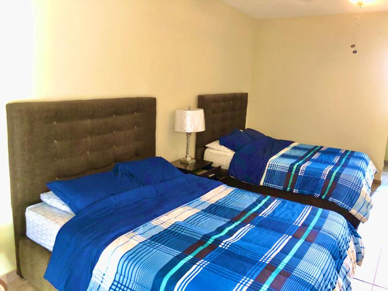 Large Double Room image 3