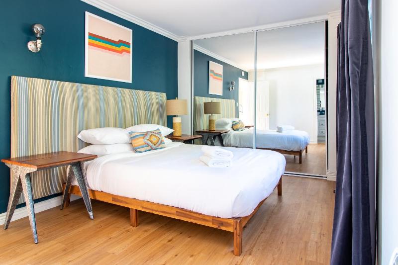 Superior Apartment image 2