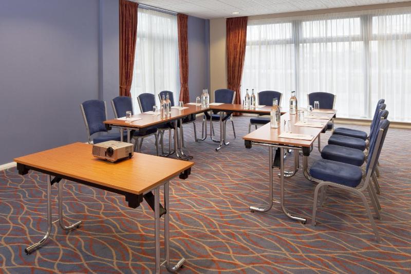 Holiday Inn Express Leicester By IHG - image 10