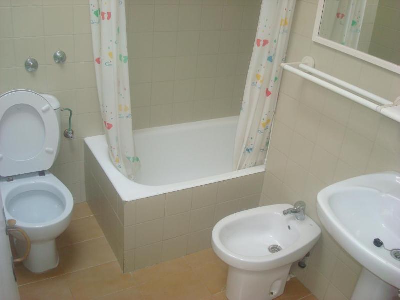 Two-Bedroom Apartment with Sea View (4 Adults + 2 Children)  image 3