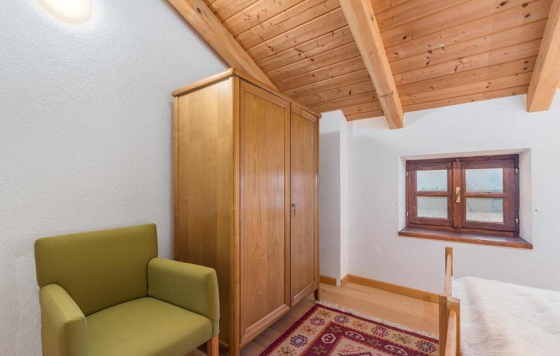 Apartment Paulina in a Stone House - image 15