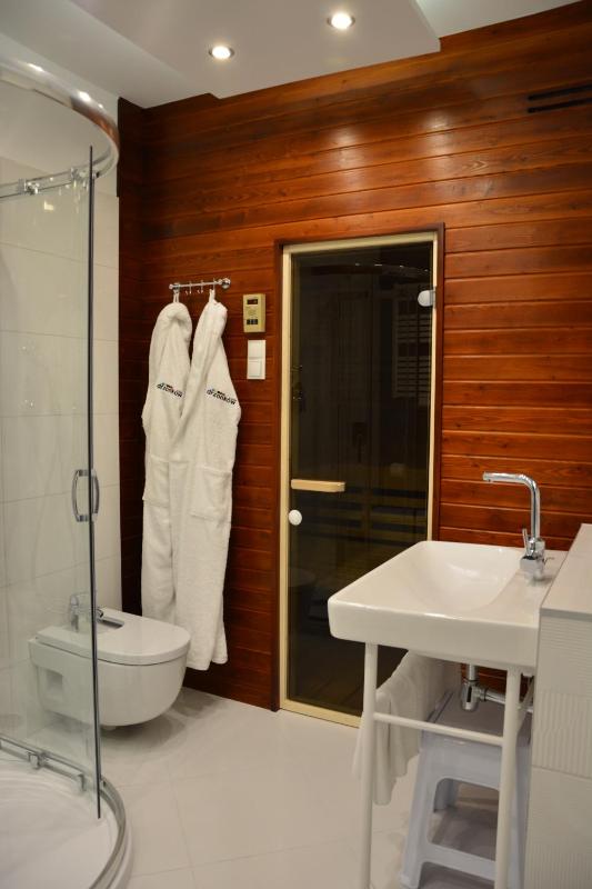 Deluxe Double Room image 4