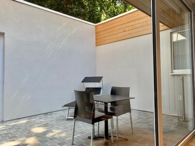Apartment with Terrace image 3