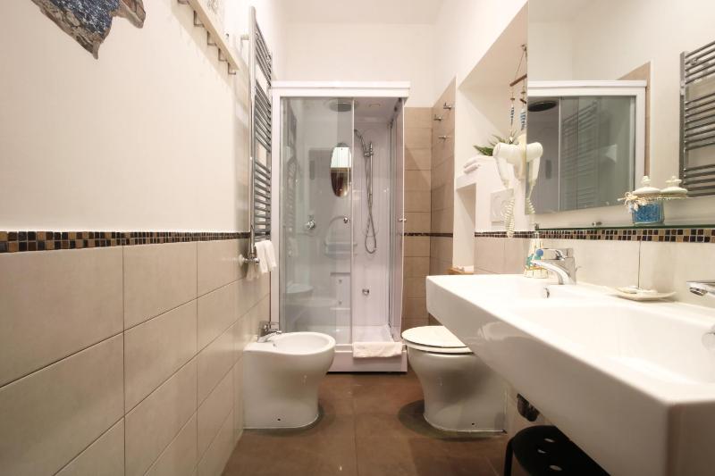 Superior Suite image 3