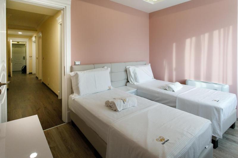 Apartment with Balcony image 3