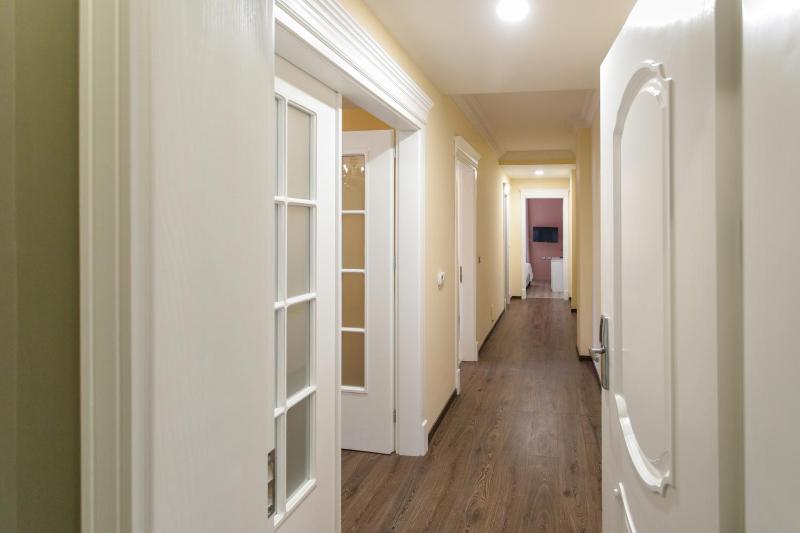 Apartment image 3
