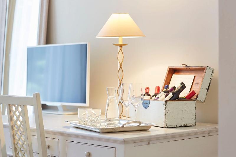 Double Room image 2