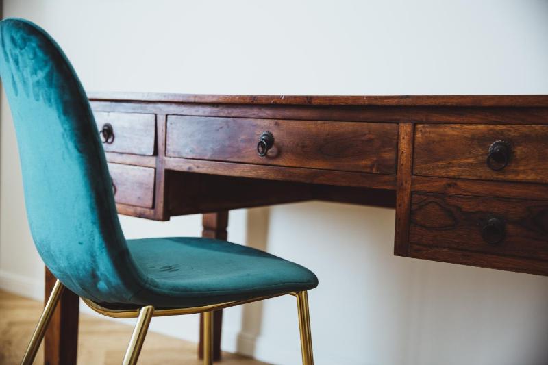 Superior King Room image 3