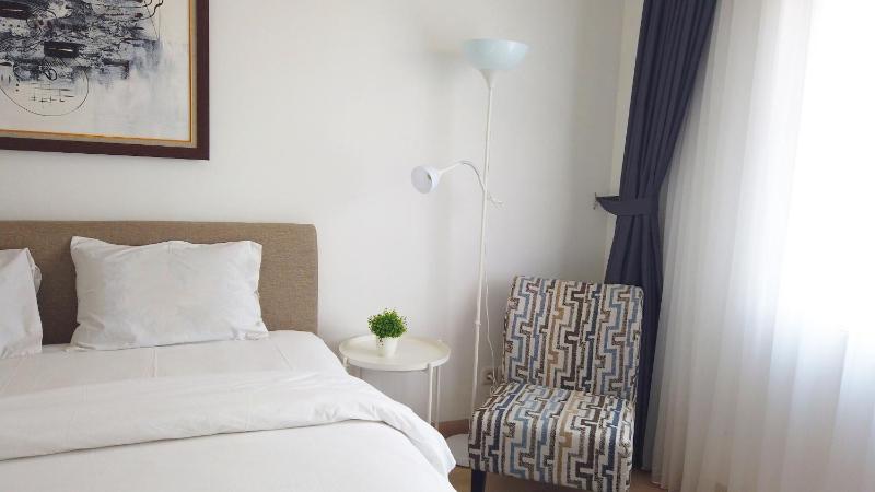 Economic Luxurious Studio Pinewood Apartment Jatinangor near JATOS By Travelio - image 10