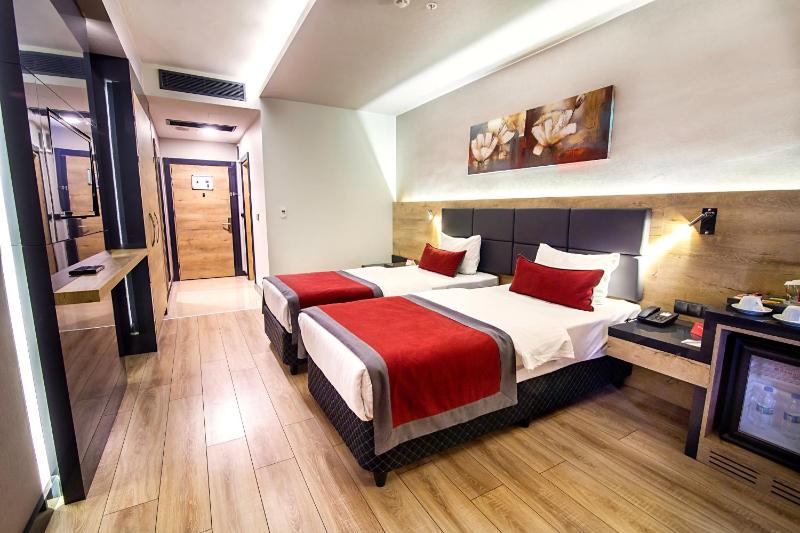 King Room - Mobility Access/Non-Smoking image 4