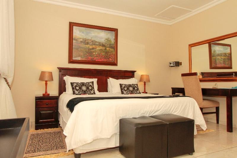 Chartwell Guest House - image 10