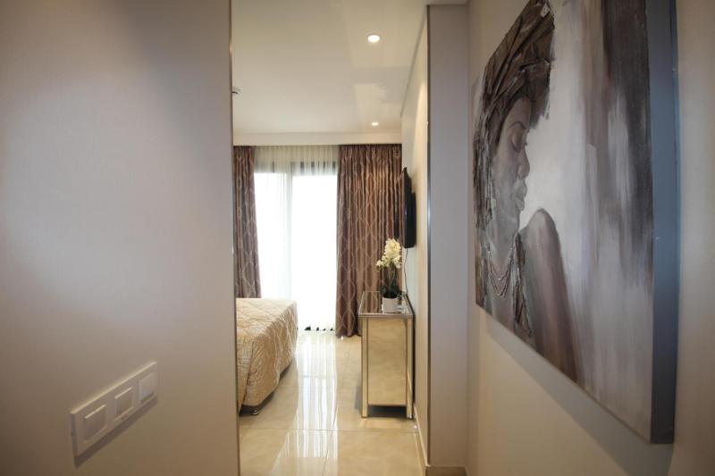 APARTMENTS GH - Accra - Airport Residential Area - Mirage Residence - image 14