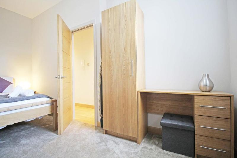 Hunters Walk - Luxury Central Chester Apartment - Free Parking - image 35