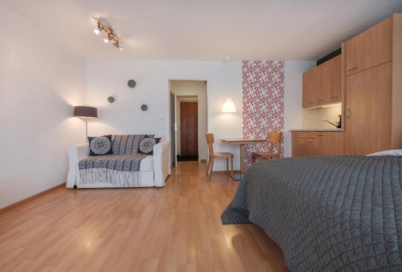Double Room image 4