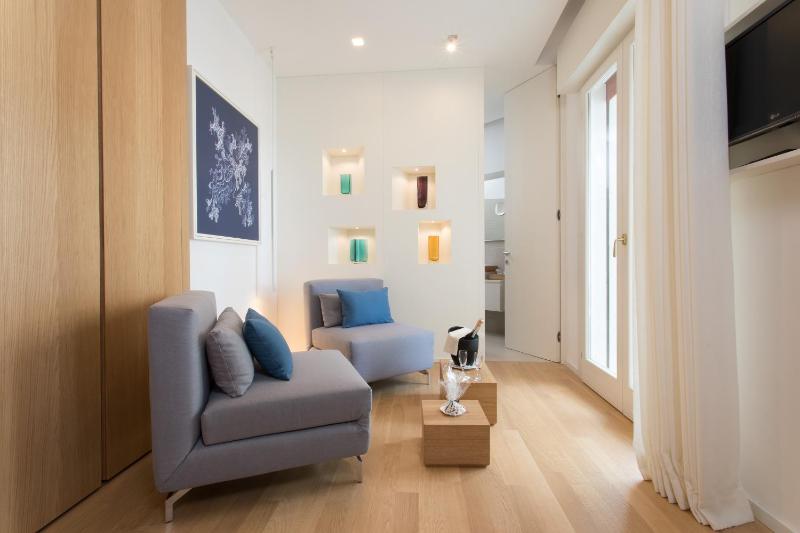 Suite with Balcony image 2