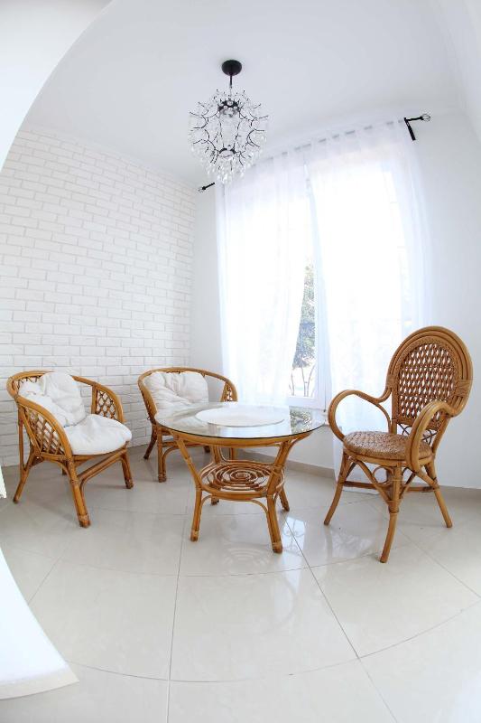Quadruple Room with Balcony image 3