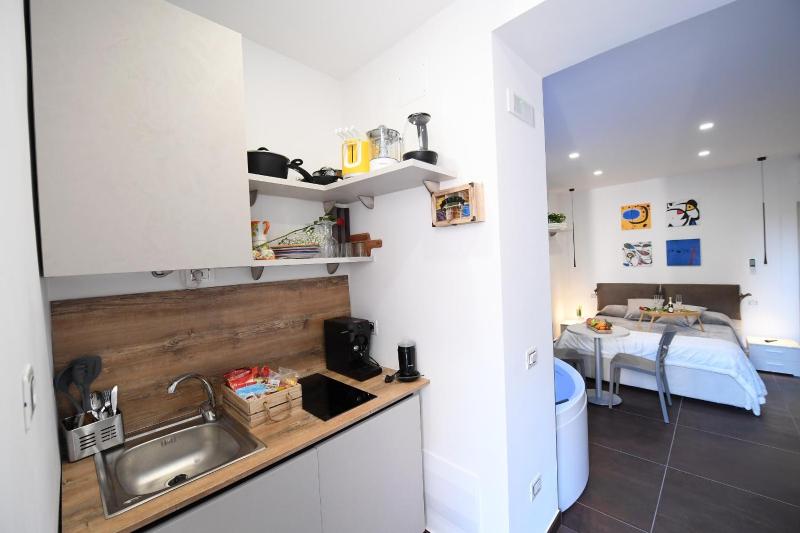 B&B IN CENTRO STORICO SALERNO - image 15